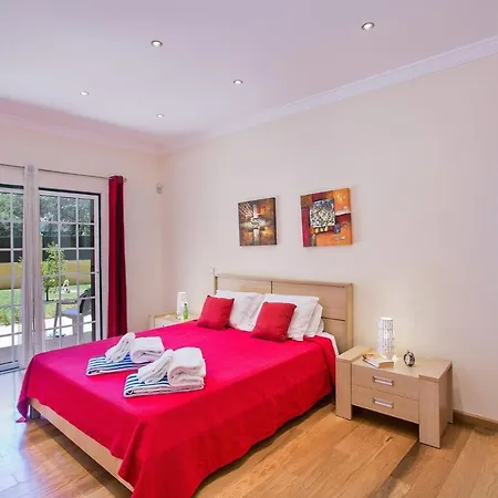 Βίλα Nincha - Heated Pool - Free Wi-fi - Air Con