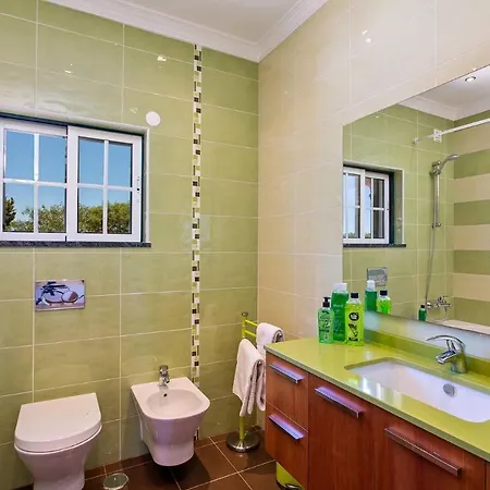 Nincha - Heated Pool - Free Wi-fi - Air Con וילה *