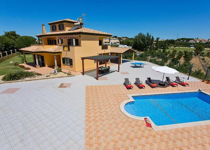 Nincha - Heated Pool - Free Wi-fi - Air Con Villa *